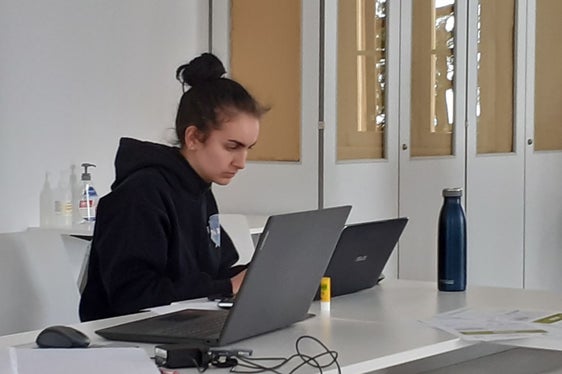 Modellieren am PC (Foto: LPA/Deutsche Bildungsdirektion)