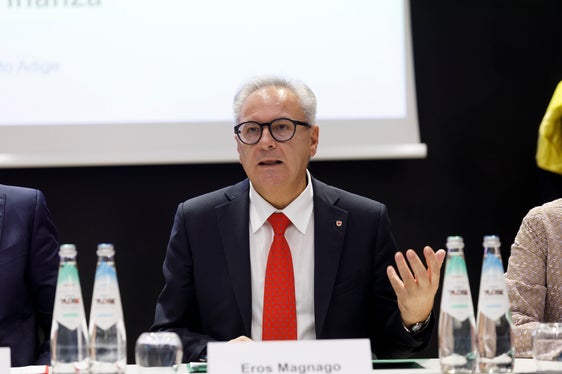 ll segretario generale della Provincia Eros Magnago ha evidenziato l’importanza della collaborazione tra amministrazioni e istituzioni al fine di raggiungere obiettivi di interesse comune (Foto: USP/Tiberio Sorvillo)
