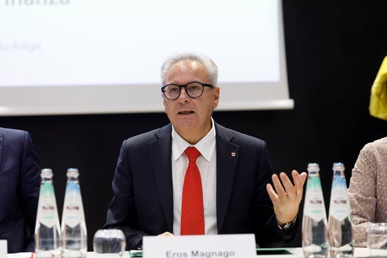 ll segretario generale della Provincia Eros Magnago ha evidenziato l’importanza della collaborazione tra amministrazioni e istituzioni al fine di raggiungere obiettivi di interesse comune (Foto: USP/Tiberio Sorvillo)