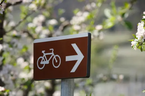 Südtirols Gemeinden erhalten vom Land mehr Geld für Instandhaltung und Betrieb des Radwegenetzes. (Foto: IDM Südtirol/Frieder Blickle)