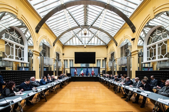 Il cortile interno di Palazzo Widmann, sede dell'incontro con i rappresentanti delle categorie economiche e dei territori attraversati dal corridoio del Brennero (Foto: ASP/Ivo Corrà)