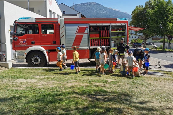 In Prad am Stilfserjoch haben sich viele lokale Vereine an der diesjährigen Sommerbetreuung beteiligt, berichtete Vizebürgermeisterin Michaela Platzer. (Foto: Gemeinde Prad)