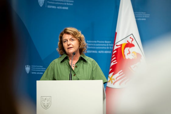 Wir wollen Familien auch im Sommer bei der Vereinbarkeit unterstützen, hielt Familienlandesrätin Rosmarie Pamer fest. (Foto: LPA/Fabio Brucculeri)