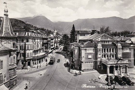 La linea tranviaria Lana di sopra-Merano è stata attiva dal 1908 al 1956 e sostituita successivamente con autoservizi (Foto: USP/Sammlung Van Loon)