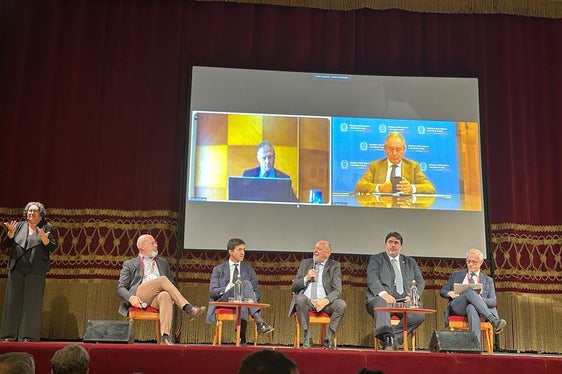 La tavola rotonda con i ministri Pichetto Fratin, Lollobrigida e Urso e i governatori Acquaroli, Bonaccini e Solinas. (Foto: ASP)