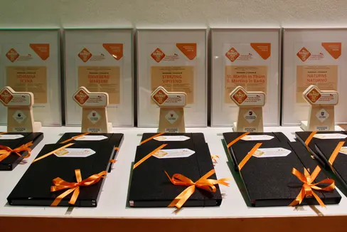 La Provincia di Bolzano premia i Comuni con l'Audit FamilyPlus per la loro attenzione a bambini, giovani, anziani e famiglie (Foto: ASP/Greta Stuefer)