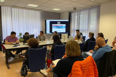 Il sovrintendente scolastico Vincenzo Gullotta ha incontrato ieri (16 aprile) a Palazzo Plaza i componenti della Consulta provinciale dei genitori per la scuola in lingua italiana (Foto: ASP/Valentina Failo)