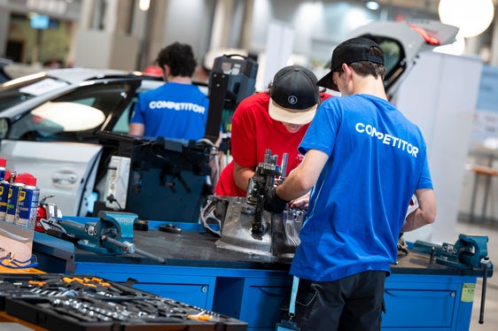 Parallel zur Bildungsmesse finden die Landesmeisterschaften der Berufe WorldSkills South Tyrol, Italy 2025 statt. (Foto: LPA/Fabio Brucculeri)