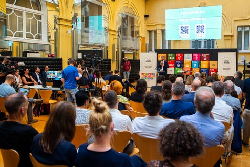 Il Piano Clima 2040 dell'Alto Adige è pronto. Oggi (18 luglio) la Giunta provinciale ha approvato all'unanimità il documento finale nel corso dell'odierna seduta, cui ha fatto seguito una conferenza stampa dove sono stati illustrati i punti centrali contenuti nel documento strategico pro sostenibilità. (Foto: ASP/Fabio Brucculeri)
