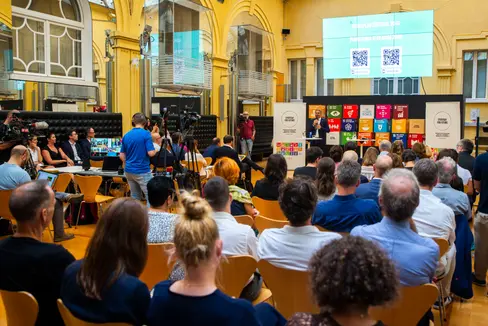 Il Piano Clima 2040 dell'Alto Adige è pronto. Oggi (18 luglio) la Giunta provinciale ha approvato all'unanimità il documento finale nel corso dell'odierna seduta, cui ha fatto seguito una conferenza stampa dove sono stati illustrati i punti centrali contenuti nel documento strategico pro sostenibilità. (Foto: ASP/Fabio Brucculeri)