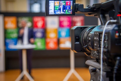 Le misure contenute nel “Piano Clima Alto Adige 2040” possono essere integrate o migliorate dalla pubblica amministrazione. Dal gennaio 2024 via al lavoro di monitoraggio dei gruppi di interesse. (Foto: ASP/Fabio Brucculeri)