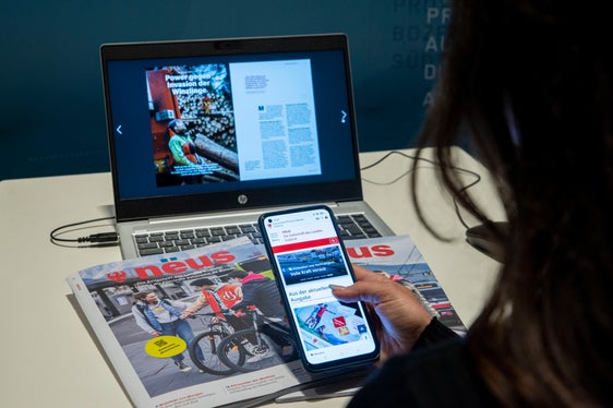 Wer bereits Abonnent bzw. Abonnentin der Landeszeitschrift ist, erhält nëus künftig automatisch. Wer noch kein Abo hat, kann die Zeitschrift über ein Anmeldeformular im Newsportal kostenlos als Online- oder Printausgabe abonnieren. (Foto: LPA/Fabio Brucculeri)