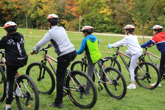 I ragazzi hanno apprezzato i giri di mountainbike. (Foto: ASP/Thomas Summerer)