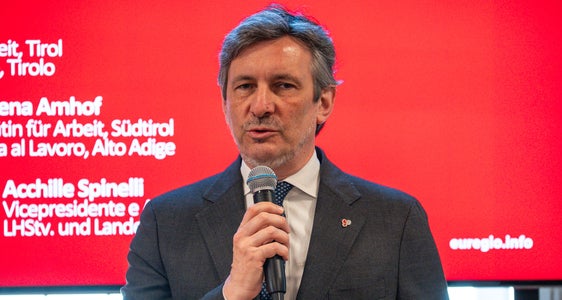 Landeshauptmannstellvertreter Achille Spinelli (Trentino): „Die neue Plattform stärkt die Wettbewerbsfähigkeit unserer Wirtschaft in der gemeinsamen Euregio.“ (Foto: Land Tirol/Fitsch)