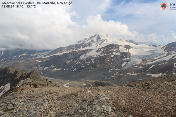 Augen auf die Gletscher: im Bild der Langenferner, festgehalten von der Foto-Webcam auf der Butzenspitze (Foto: LPA/Webcam: www.foto-webcam.eu/webcam/langenferner)