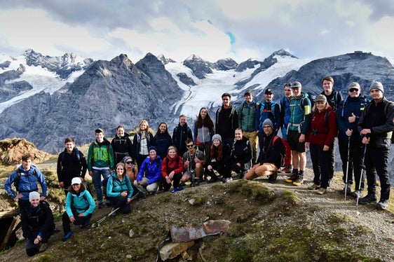 Exkursionen, Vorträge und Workshops standen auf dem Programm des diesjährigen Gletschercamps für Schülerinnen und Schüler im Nationalpark Stilfserjoch. (Foto: Bildungsdirektion/Aspmair)
