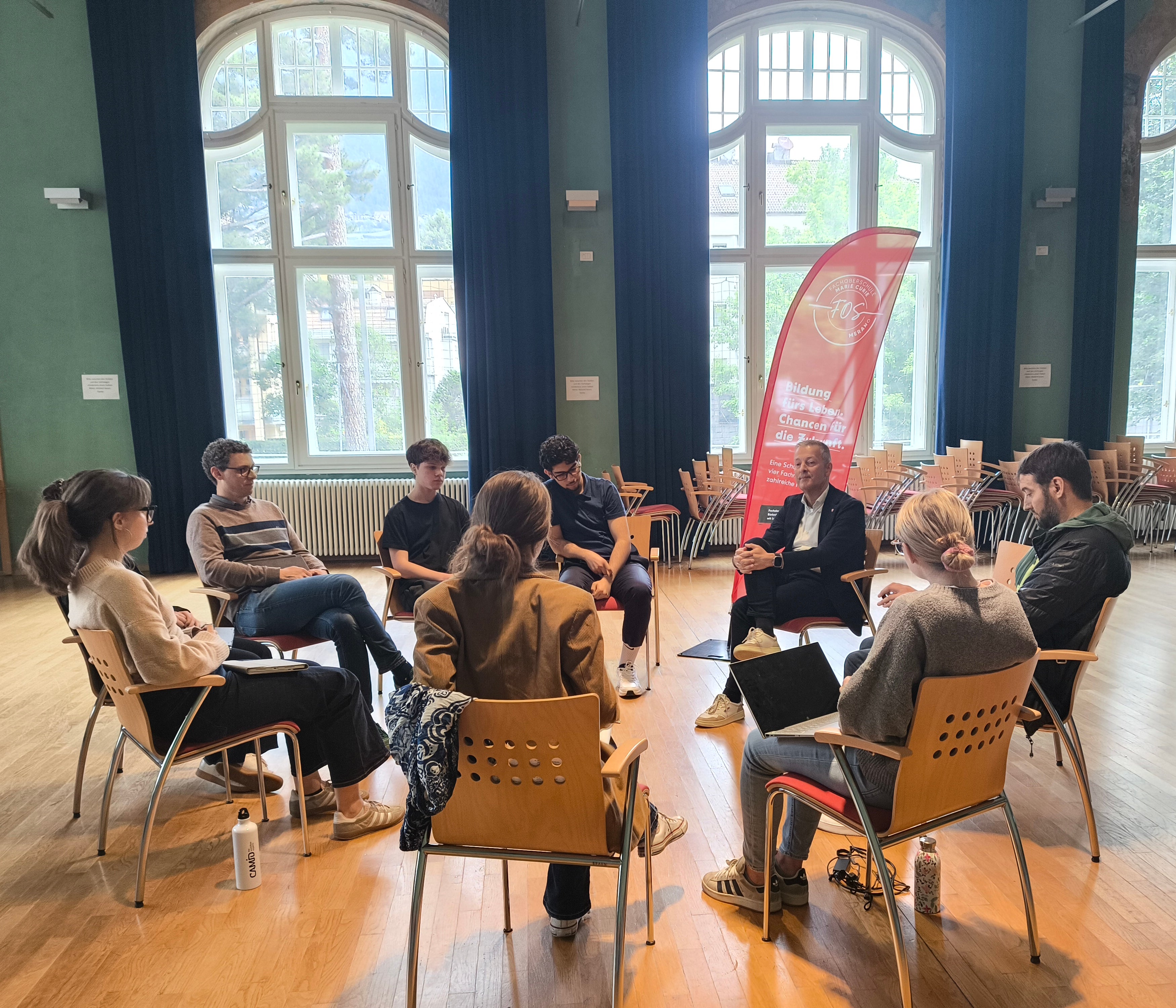 Gli studenti hanno mostrato particolare interesse per il tema dell’abitare a prezzi accessibili per i giovani. Inoltre, l’attenzione si è concentrata sui temi del Piano clima, dello sviluppo del territorio e delle energie rinnovabili. (Foto: USP)