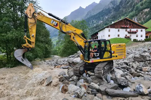 Vigili del Fuoco e Bacini montani già al lavoro per riparare i danni a Fleres (Foto: ASP/Agenzia per la Protezione civile)