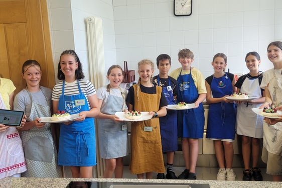 Food around the world (Foto: LPA/Deutsche Bildungsdirektion/Miriam Donà)