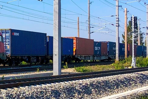 Le sovvenzioni per il trasporto combinato di merci hanno avuto un effetto positivo dal punto di vista ecologico. Secondo i dati della Ripartizione provinciale Mobilità relativi al periodo compreso tra il 2018 e il 2022, le emissioni inquinanti sono state ridotte (Foto: Pexels)