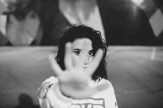 La legge provinciale del 2021 Interventi di prevenzione e contrasto della violenza di genere e di sostegno alle donne e ai loro figli e figlie, costituisce il quadro di riferimento per una serie di misure, alcune delle quali sono già in fase di attuazione. (Foto: Unsplash)