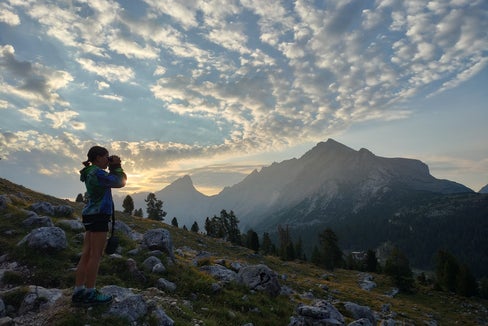 Il modo migliore per vivere la natura è all'aperto. Ad esempio con gli Junior Ranger, un programma di formazione di 8 giorni per ragazzi di 10-11 anni amanti della natura. (Foto: ASP/Simon Perathoner)