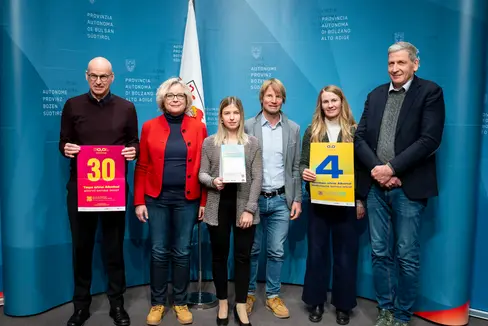 L'edizione 2024 della campagna di prevenzione provinciale CO,OL - Dry January Challenge“ è stata presentata oggi (8 gennaio) a Bolzano. (Foto: ASP/Fabio Brucculeri)