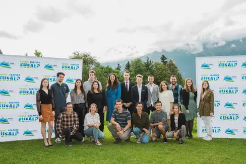 I giovani tra i 18 e i 29 anni che vivono in una delle 48 regioni Eusalp in Germania, Francia, Italia, Austria, Slovenia, Svizzera e Liechtenstein, possono candidarsi al Consiglio fino al 15 maggio (Foto: ASP/Eusalp)