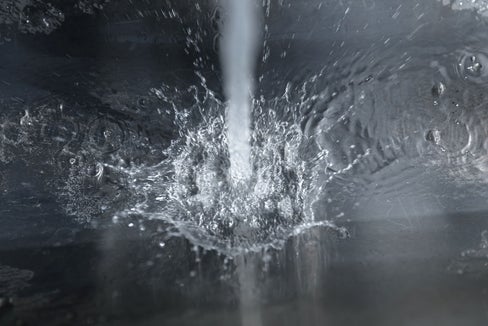 Le domande per i contributi per la costruzione ed il risanamento di impianti pubblici idropotabili in zone svantaggiate vanno inoltrate all'Ufficio Gestione sostenibile delle risorse idriche prima dell'inizio dei lavori. (Foto: ASP/Oskar Valant)