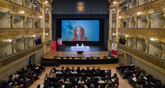 Da remoto è intervenuta l’esperta Rarita Zbranca del Culture Action Europe (Foto: Euregio/Armin Gluderer)