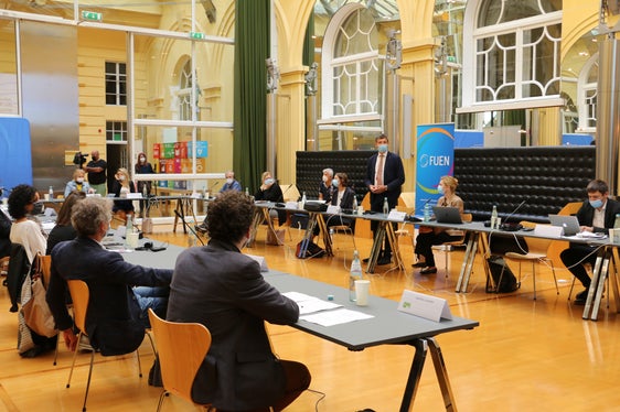 Das Südtiroler Bildungssystem steht bei einer FUEN-Fachtagung mit FUEN-Vizepräsident und LR Alfreider im Fokus. (Foto: LPA/Ingo Dejaco)