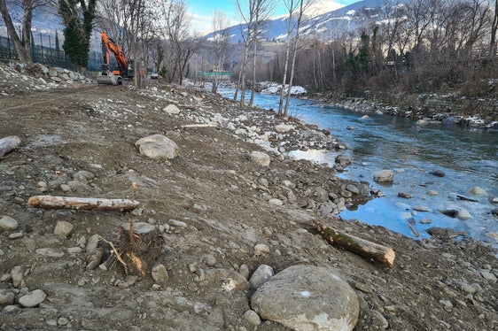Blick auf die Passer kurz vor Abschluss der Baggerarbeiten im vergangenen Dezember. (Archivbild: LPA/Landesamt für Wildbach- und Lawinenverbauung West)