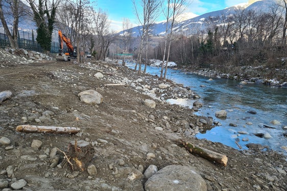 Blick auf die Passer kurz vor Abschluss der Baggerarbeiten im vergangenen Dezember. (Archivbild: LPA/Landesamt für Wildbach- und Lawinenverbauung West)