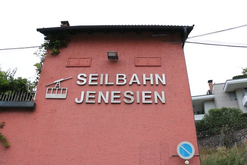 Die Landesregierung hat die Änderung des Bauleitplans der Gemeinde Bozen und die Anpassung des Landschaftsplans genehmigt und damit die Voraussetzung für die Wiedererrichtung der Seilbahn Jenesien geschaffen. (Foto: LPA/Patrick Thaler)