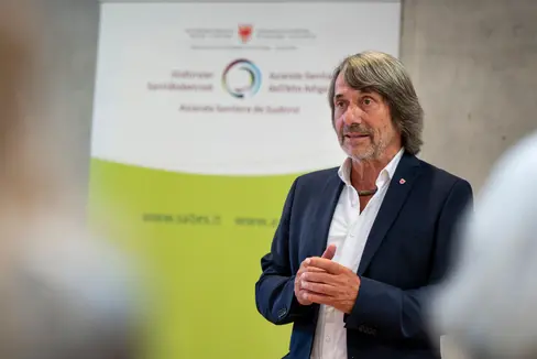 Approvato l’aggiornamento del nomenclatore tariffario delle prestazioni ambulatoriali territoriali nell’ambito delle dipendenze patologiche. L'assessore Messner: “Le norme tariffarie e organizzative non venivano aggiornate da molto tempo”. (Foto: USP/Fabio Brucculeri)