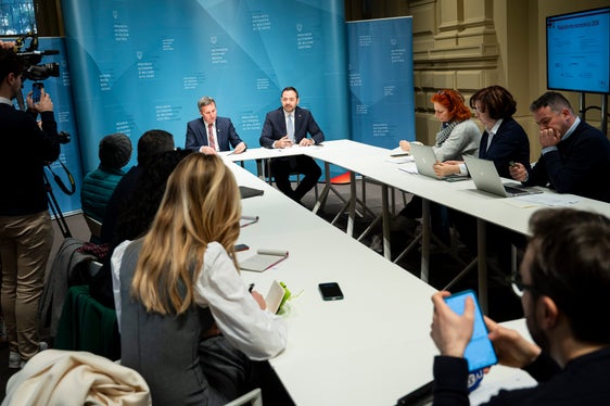 Un momento della conferenza stampa tenutasi a Palazzo Widmann. (Foto: USP/Fabio Brucculeri)