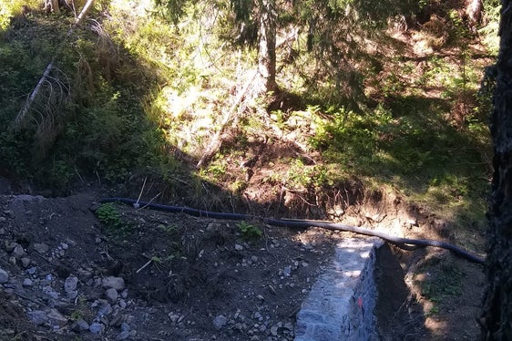 Le briglie sul rio Herrentisch su Monte Cavallo a Vipiteno in fase di sistemazione. (Foto: Agenzia Protezione civile/Maja Clara)