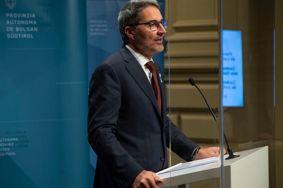 Il presidente della Provincia, Arno Kompatscher, nel corso della conferenza stampa odierna (Foto: ASP/Fabio Brucculeri)