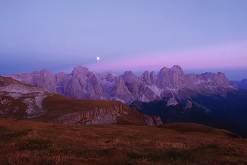 Informazione e sensibilizzazione sono importanti per spiegare al pubblico l'importanza delle aree protette: nella foto uno scorcio del Parco naturale Sciliar-Catinaccio. (Foto: Ezio Fumanelli)