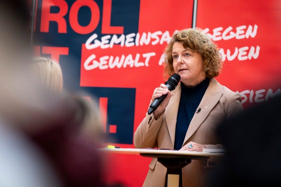 “Voltarsi dall'altra parte non è un'opzione”, ha dichiarato l'assessora provinciale Rosmarie Pamer (Foto: USP/Fabio Brucculeri)