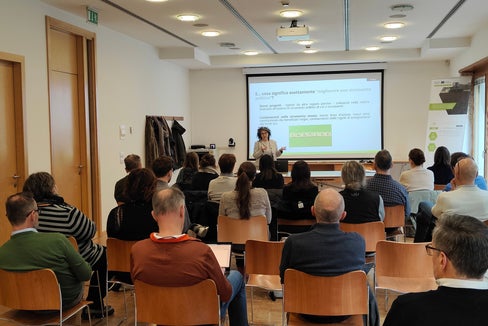 Il secondo incontro con gli stakeholder locali dedicato allo stato di avanzamento del progetto europeo “Core” incentrato sulla gestione circolare dei rifiuti. (Foto: APPA)