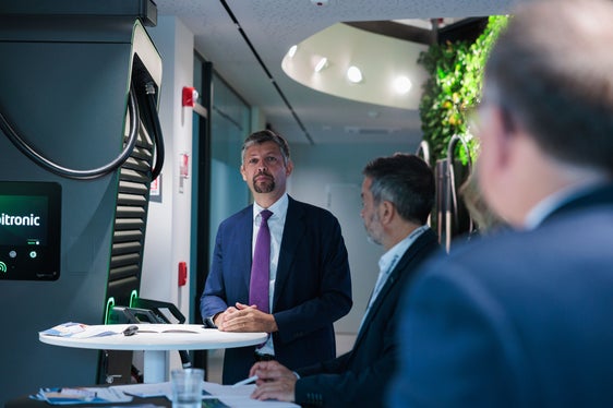 “L'abbonamento Fix365 è un'offerta all-inclusive con una semplice tariffa fissa che facilita l'accesso al trasporto pubblico”, ha spiegato l'assessore provinciale alla Mobilità Daniel Alfreider. (Foto: USP/STA/Ivan Brentegani)