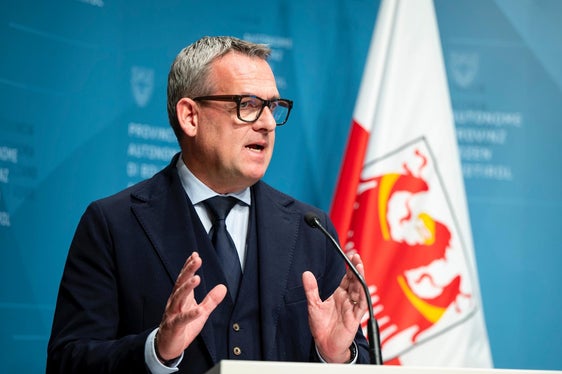 In arrivo i lavori di ristrutturazione e ampliamento dell'edificio sede dell'Istituto Provinciale per l’assistenza all’infanzia (IPAI) di Bolzano. Investire in immobili importanti come questo significa rafforzare la rete di protezione sociale della nostra provincia, dice l'assessore alle Opere pubbliche, valorizzazione del patrimonio, libro fondiario e catasto, Christian Bianchi. (Foto: USP/Fabio Brucculeri)