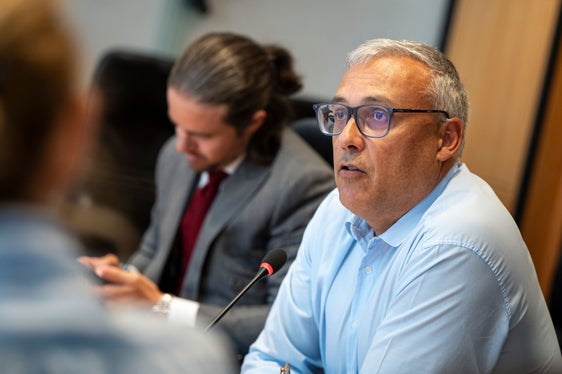 Martin Resch, Direktor des Mobilitätszentrums Gardena Dolomites und Mitglied der Arbeitsgruppe: Die Testphase einer TVZ UNESCO am Grödner Joch wird vorbereitet. (Foto: LPA/Fabio Brucculeri)