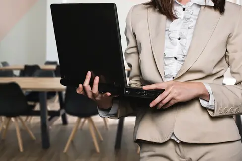 I premi della Commissione provinciale pari opportunità per elaborati scientifici saranno consegnanti l’11 ottobre, Giornata mondiale delle bambine e ragazze (Foto: pixabay)