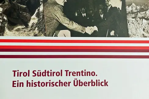 Das Titelblatt des neu aufgelegten Euregio-Geschichtsbuchs, das heute in Trient vorgestellt worden ist. (Quelle: Euregio)