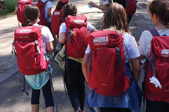 Die diesjährige Junior Ranger-Ausbildung findet in den Naturparks Puez-Geisler und Drei Zinnen in deutscher Sprache und im Naturpark Schlern-Rosengarten in italienischer Sprache statt. (Foto: LPA/Landesamt für Natur)