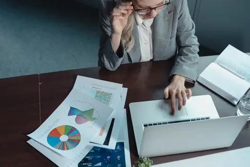 L'interpello riguarda complessivamente 42 posizioni dirigenziali del ruolo unico della dirigenza a livello provinciale di prima e seconda fascia. (Foto: Pexels)