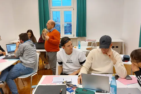 Mathematik-Modellierungswoche: An Lösungen wurde intensiv gearbeitet. (Foto: LPA/Daniel Soraruf)