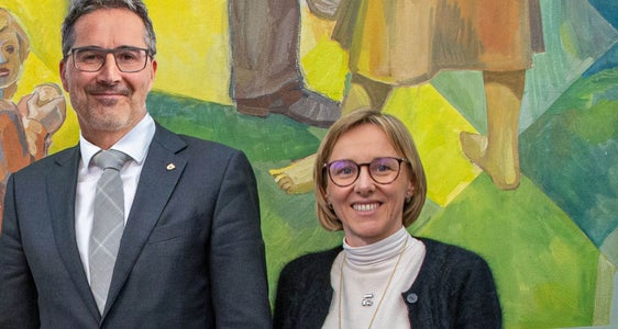 Stellungnahme zum Tag der Arbeit: Landeshauptmann Arno Kompatscher und Landesrätin Magdalena Amhof. (Foto: LPA/Greta Stuefer)